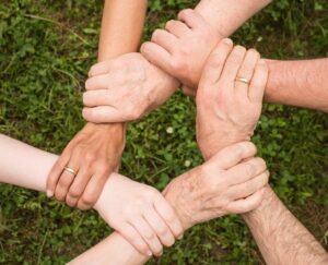 Claves para Crear un Hogar Armonioso y Promover el Bienestar Familiar - Fomentar la Comunicación